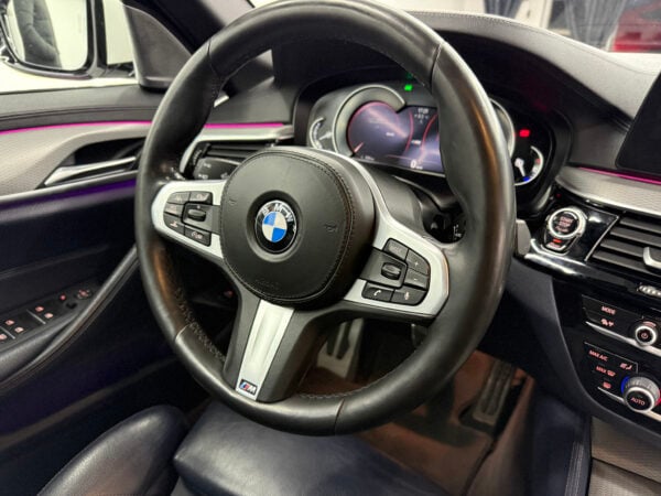 BMW Serie 5 G30 M-Pack 2018 - Image 9