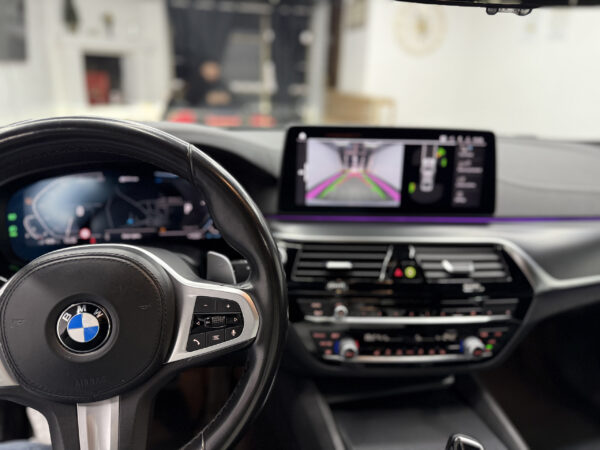 BMW Serie 5 530e M-Performance 2021 - Image 10