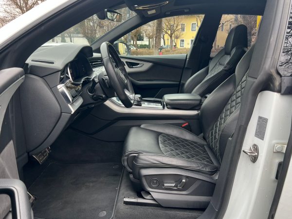 Audi Q8 50TDI 3.0 Quattro Mild Hybrid 2019 S-LINE - Image 5