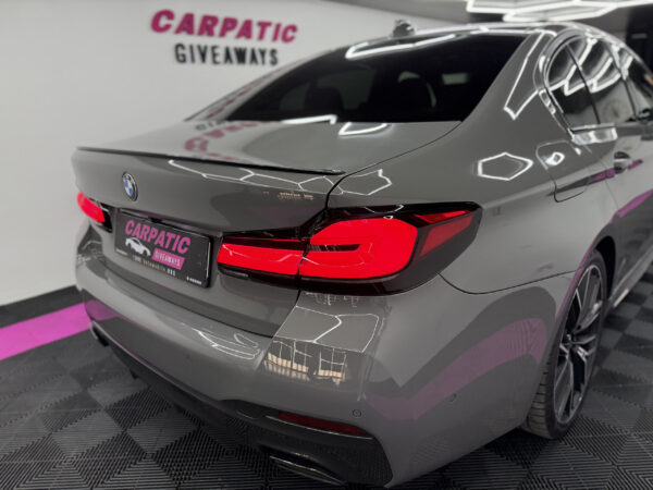 BMW Serie 5 530e M-Performance 2021 - Image 6