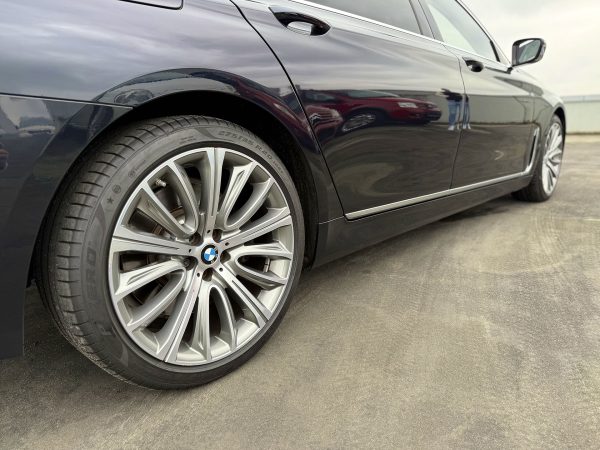 BMW Seria 7 750Li xDrive 530CP 2020 - Image 9