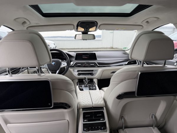 BMW Seria 7 750Li xDrive 530CP 2020 - Image 15