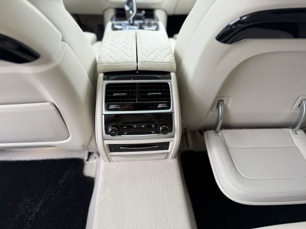 BMW Seria 7 750Li xDrive 530CP 2020 - Image 18