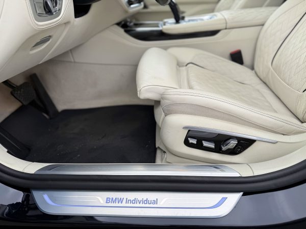 BMW Seria 7 750Li xDrive 530CP 2020 - Image 19