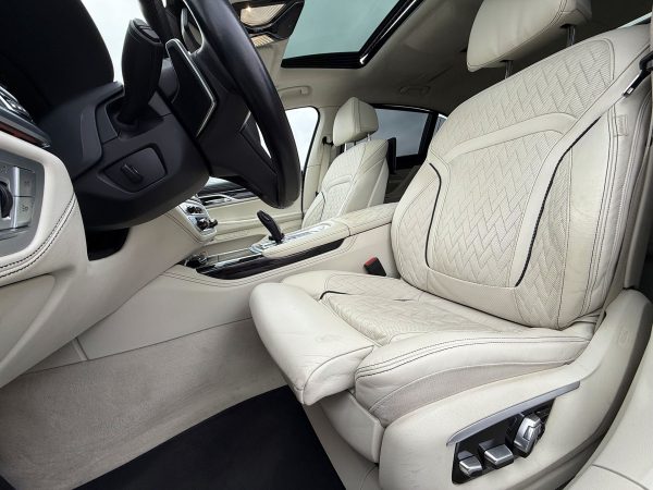 BMW Seria 7 750Li xDrive 530CP 2020 - Image 6