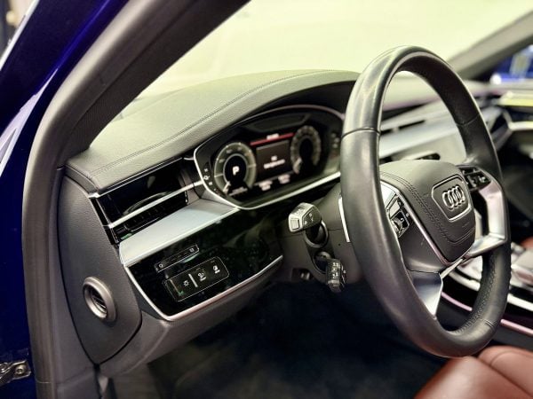 Audi A8L 3.0 60 TFSI E Quattro 449CP 2022 - Image 14