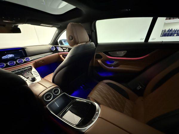 Mercedes-Benz AMG GT 53 435CP 2020 - Image 11