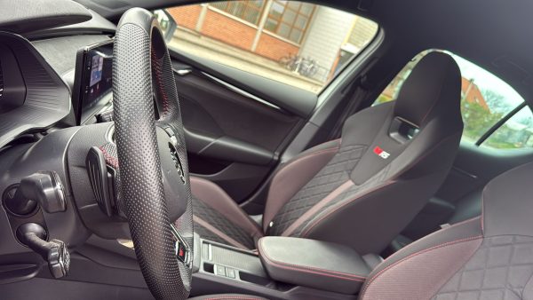 Skoda Octavia vRS 2.0 TDI 4×4 200CP 2021 - Image 13