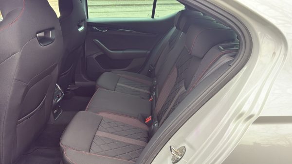 Skoda Octavia vRS 2.0 TDI 4×4 200CP 2021 - Image 17