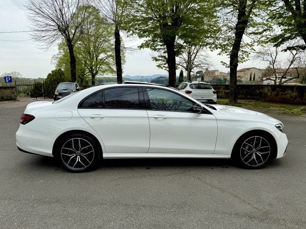 Mercedes-Benz E Class 300 de 4MATIC Plug-in Hybrid AMG Line 306CP 2022 - Image 7
