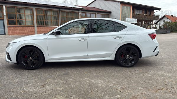 Skoda Octavia vRS 2.0 TDI 4×4 200CP 2021 - Image 8