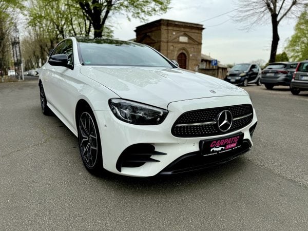 Mercedes-Benz E Class 300 de 4MATIC Plug-in Hybrid AMG Line 306CP 2022 - Image 2