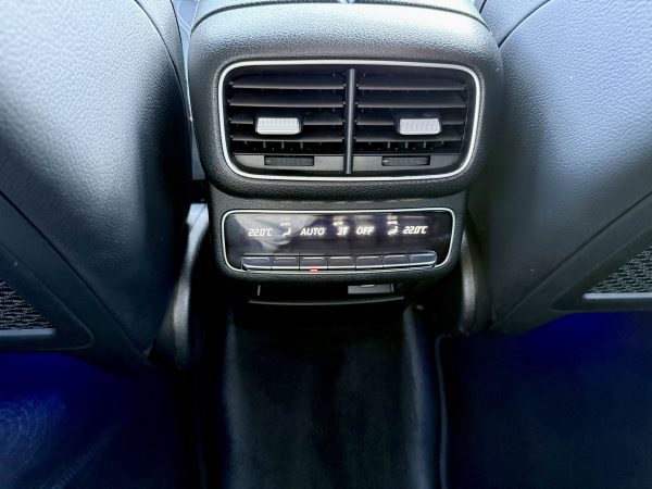 Mercedes-Benz GLE Coupe 350DE AMG 320CP 2022 - Image 15