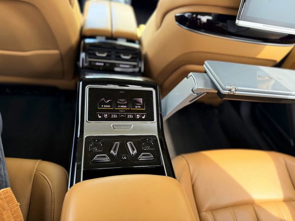 Audi A8L Individual 3.0 60 TFSI E Quattro 449CP 2021 - Image 22