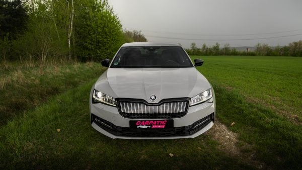 Skoda Superb Sportline iV 218CP 2021 - Image 11