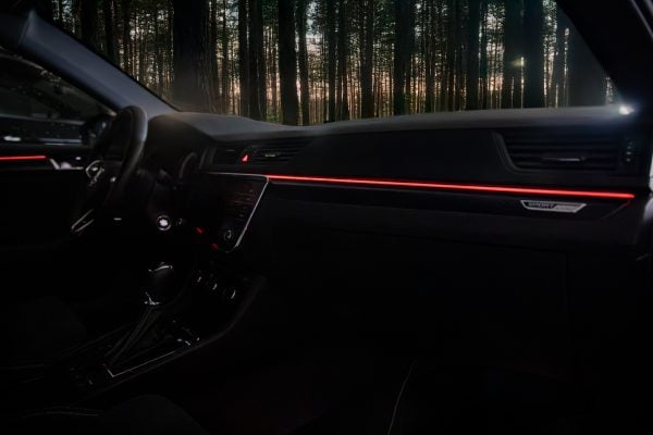 Skoda Superb Sportline iV 218CP 2021 - Image 14
