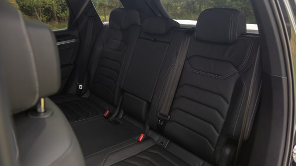 Volkswagen Touareg 3.0 TSI V6 eHybrid R 4Motion 462CP 2021 + €2500 POCKET MONEY - Image 32