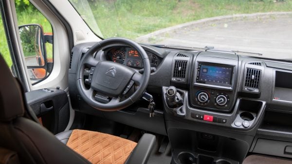 Citroen Jumper Camper 2020 + €3000 POCKET MONEY - Image 25