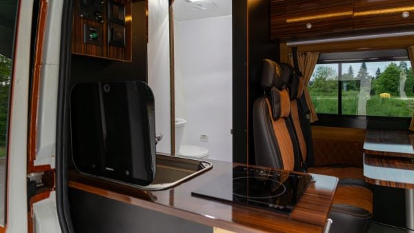 Citroen Jumper Camper 2020 + €3000 POCKET MONEY - Image 29
