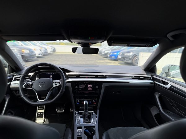 Volkswagen ARTEON e-Hybrid 218 CP DSG R-Line 2022 - Image 9