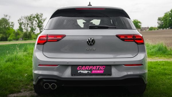 Volkswagen Golf 8 GTD 2.0 TDI DSG 200CP 2023 - Image 8