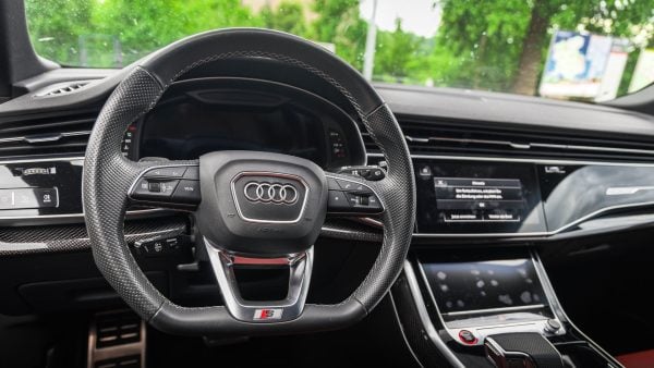 AUDI SQ8 2021 & Mini Cooper 2019 & £5000 CASH - Image 16