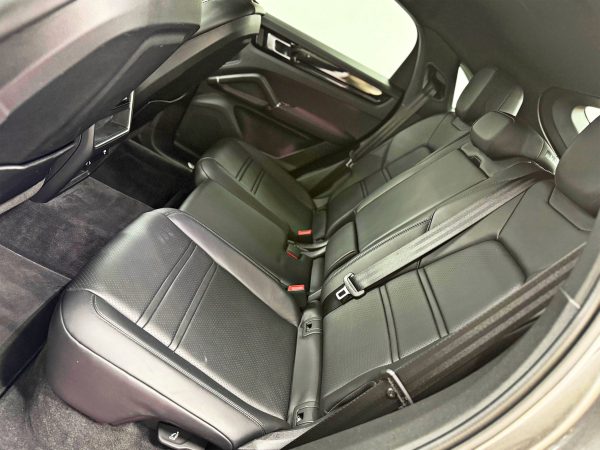 Porsche Cayenne Coupe 340CP 2022 + €1500 POCKET MONEY - Image 12