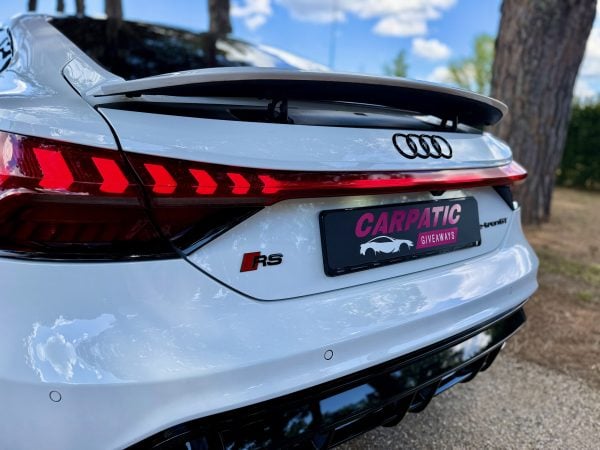 AUDI RS e-tron GT Quattro 600CP 2021 + €1500 POCKET MONEY - Image 8