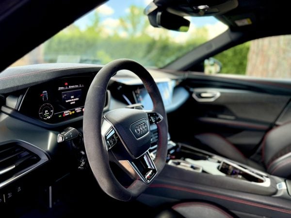 AUDI RS e-tron GT Quattro 600CP 2021 + €1500 POCKET MONEY - Image 12