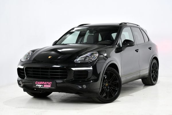 Porsche Cayenne 3.0L 262CP 2017 + €1000 POCKET MONEY - Image 2