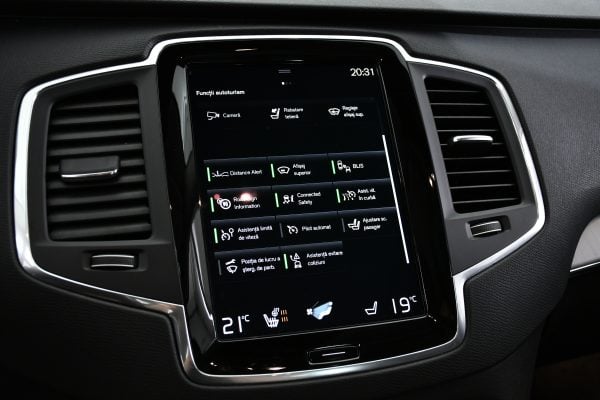 Volvo XC90 T8 Recharge 455CP 2021 + €1000 POCKET MONEY - Image 24