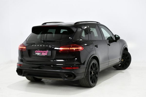 Porsche Cayenne 3.0L 262CP 2017 + €1000 POCKET MONEY - Image 6