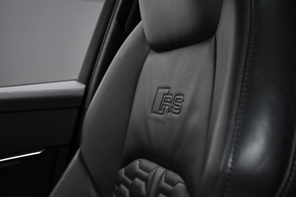 Audi RS6 4.0 TFSI Mild Hybrid Quattro 600CP 2021 + €2000 POCKET MONEY - Image 21
