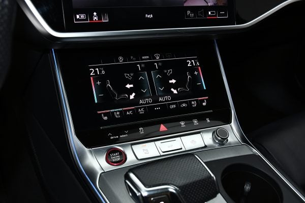 Audi RS6 4.0 TFSI Mild Hybrid Quattro 600CP 2021 + €2000 POCKET MONEY - Image 22