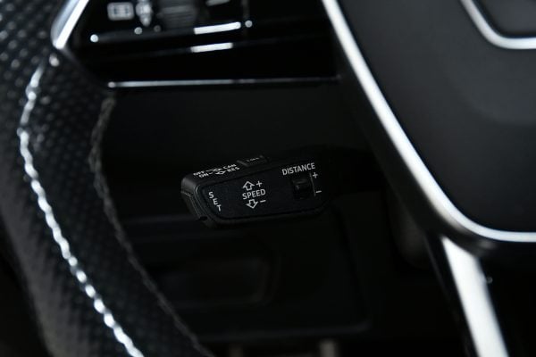 Audi RS6 4.0 TFSI Mild Hybrid Quattro 600CP 2021 + €2000 POCKET MONEY - Image 32