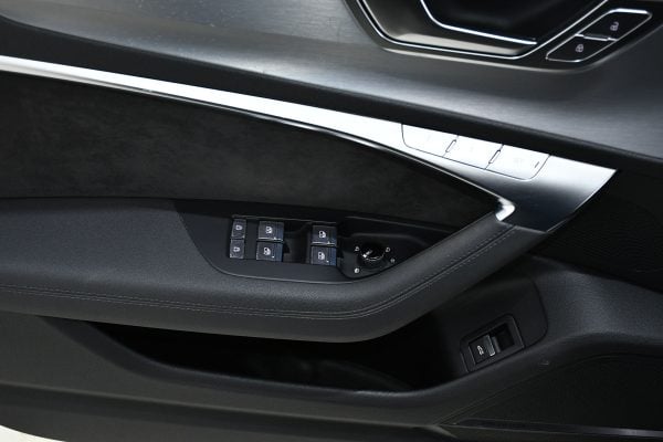Audi RS6 4.0 TFSI Mild Hybrid Quattro 600CP 2021 + €2000 POCKET MONEY - Image 33