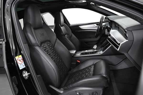 Audi RS6 4.0 TFSI Mild Hybrid Quattro 600CP 2021 + €2000 POCKET MONEY - Image 15
