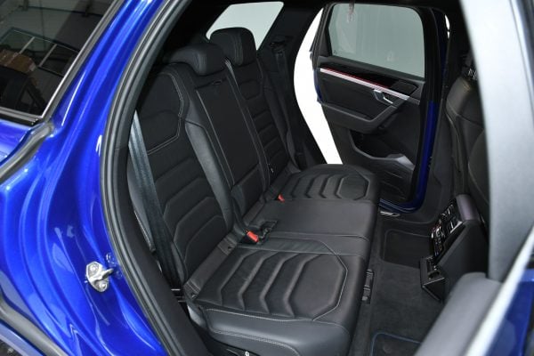 Volkswagen Touareg 3.0 TSI V6 eHybrid R 4Motion 462CP 2022 + €1500 POCKET MONEY - Image 16
