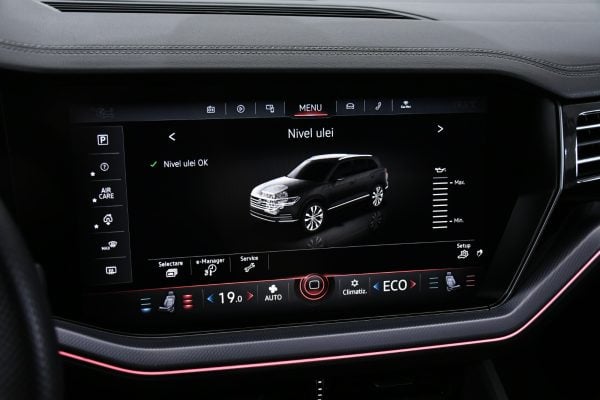 Volkswagen Touareg 3.0 TSI V6 eHybrid R 4Motion 462CP 2022 + €1500 POCKET MONEY - Image 18