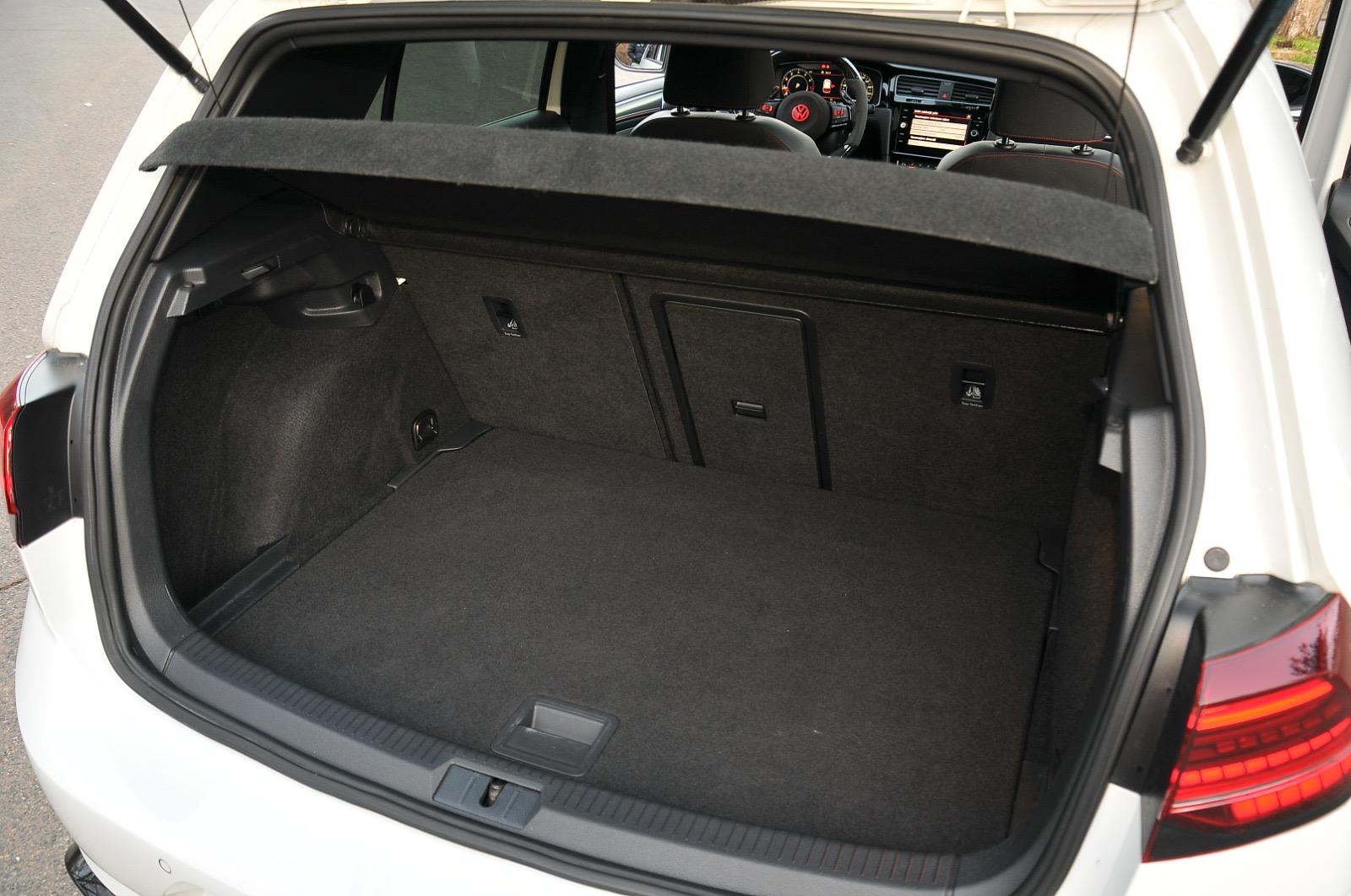 Volkswagen Golf 7.5 GTI Edition TCR 450CP 2020 + €1000 POCKET MONEY - Image 26