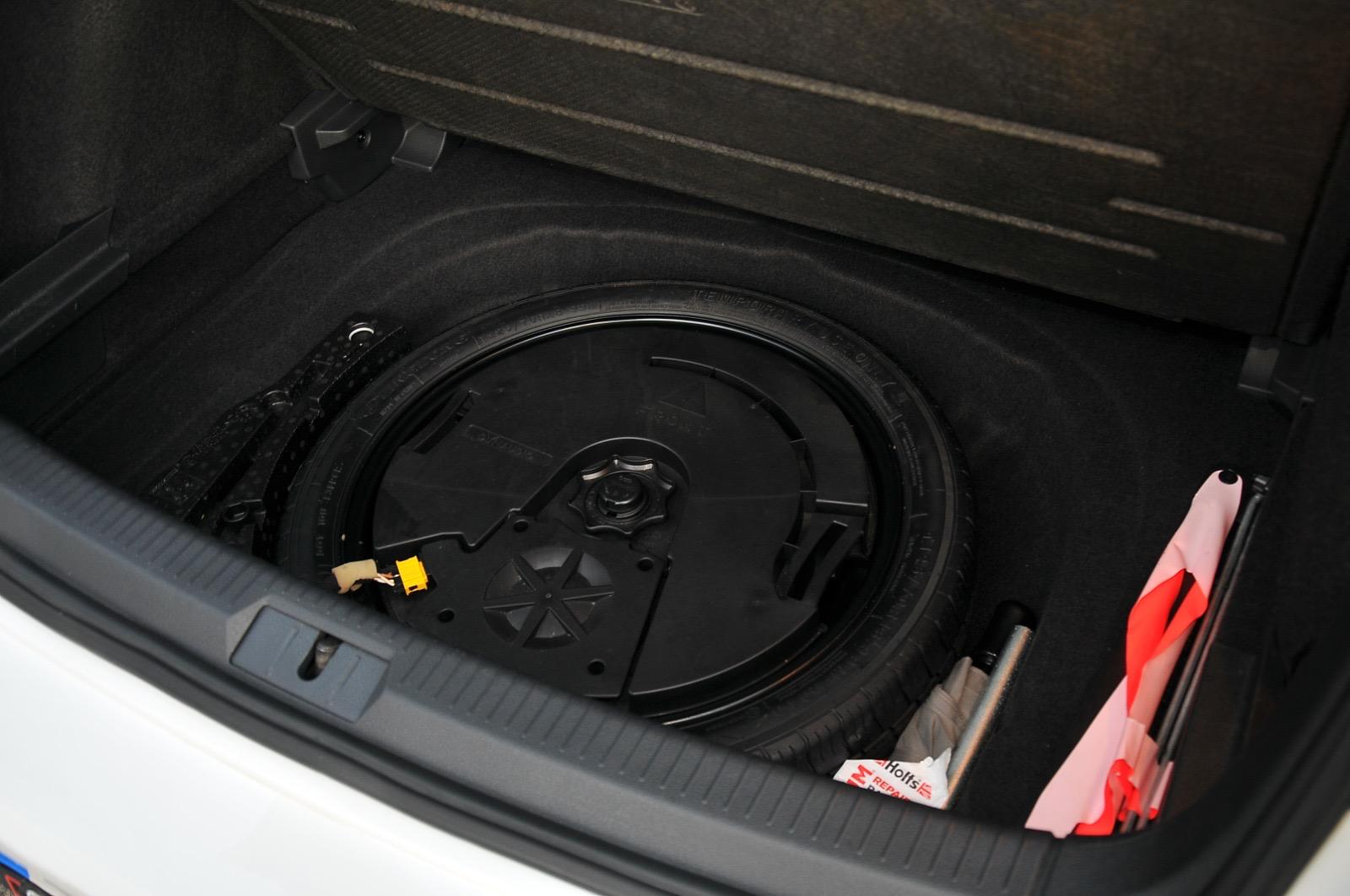 Volkswagen Golf 7.5 GTI Edition TCR 450CP 2020 + €1000 POCKET MONEY - Image 27